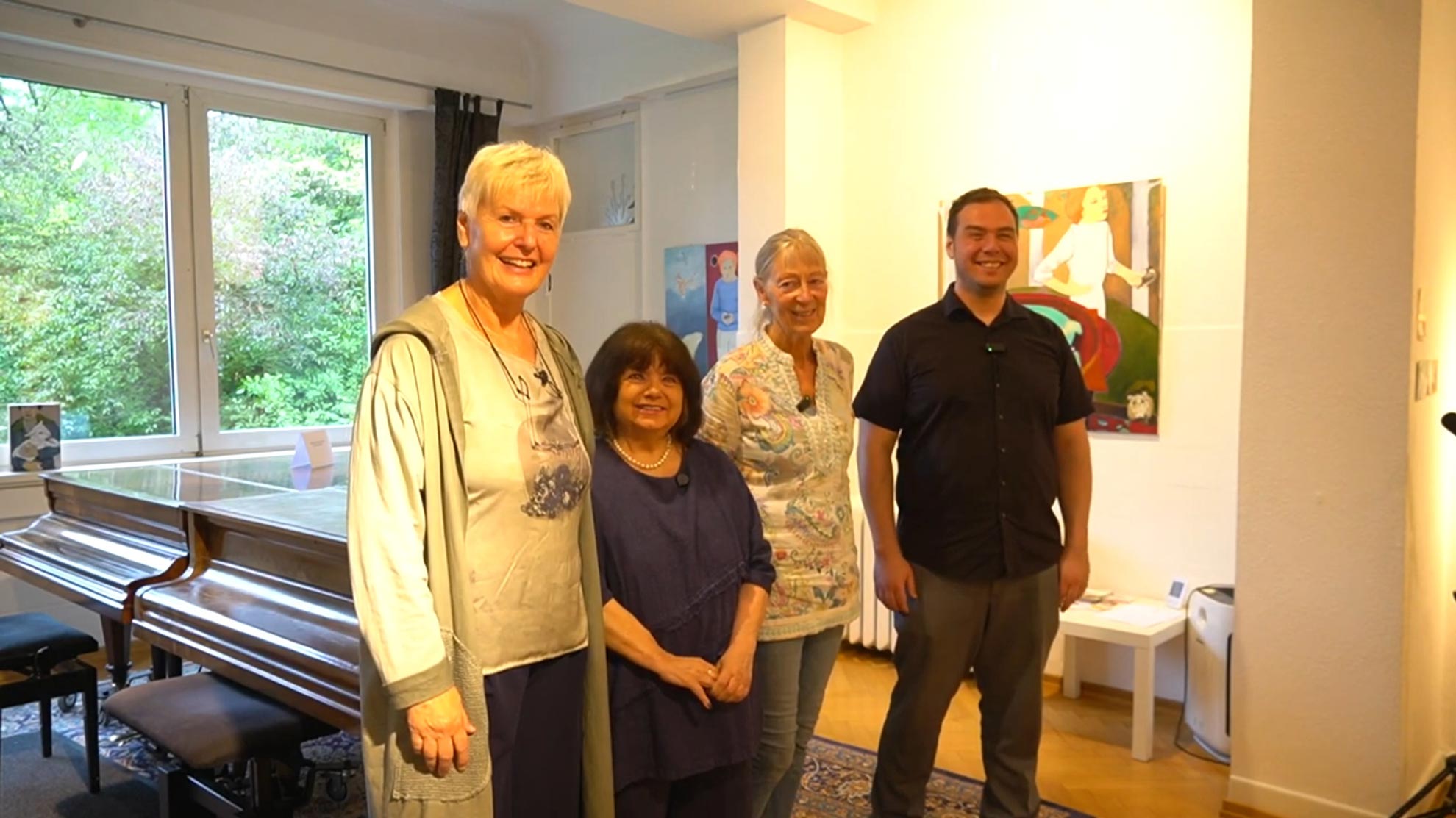 Foto der Ausstellungseröffnung  2025 mit Gabrielel Paqué, Maria Dierker, Renate Barth und Johannes Paqué (v.l.n.r.)